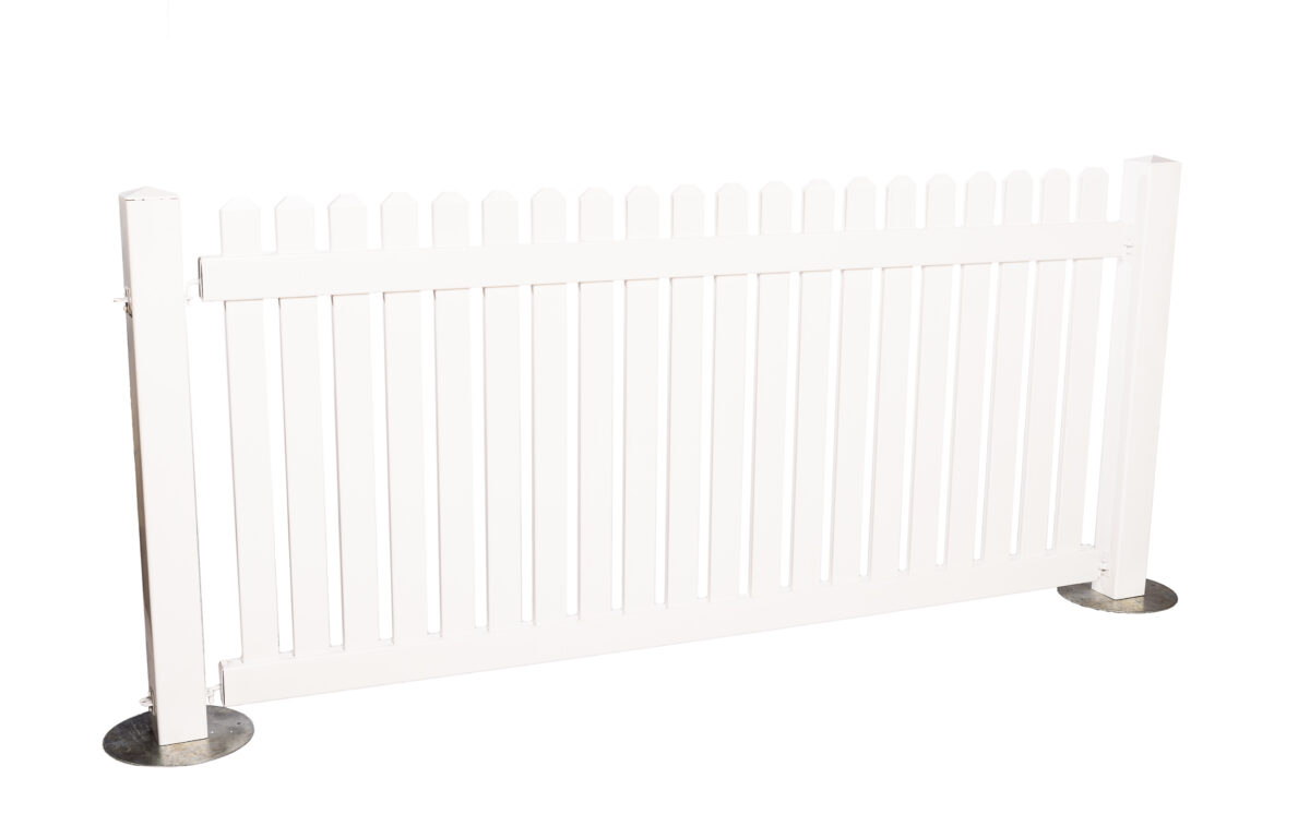 White_Picket_Fencing_Panel_-_2.5mW_x_1.1.mH